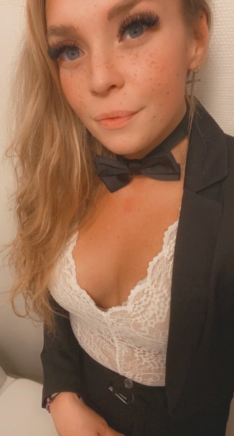 Foto di nudo di fuga di OnlyFans di Barbiedockan 