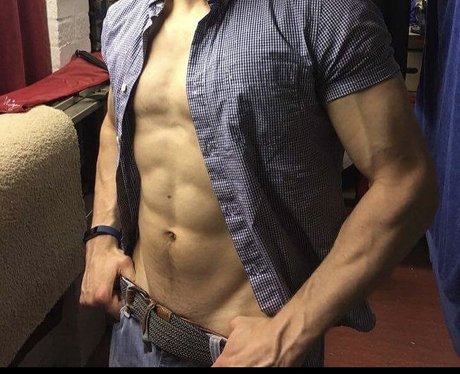 Foto di nudo di fuga di OnlyFans di Andre Colter