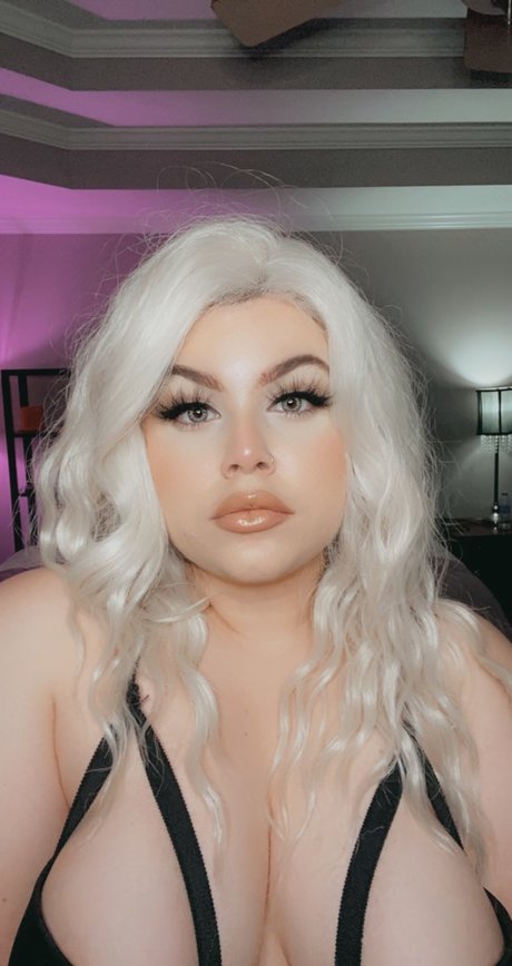 Foto di nudo di fuga di OnlyFans di Mia Silver Free