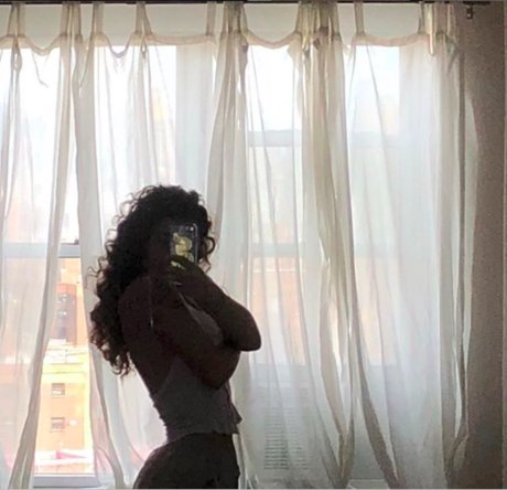 Foto di nudo di fuga di OnlyFans di Mia
