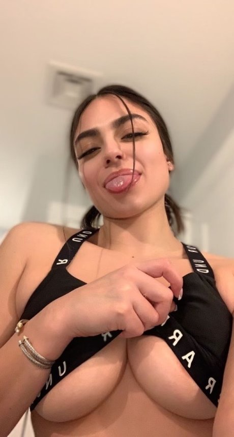 Foto di nudo di fuga di OnlyFans di Mia Robin