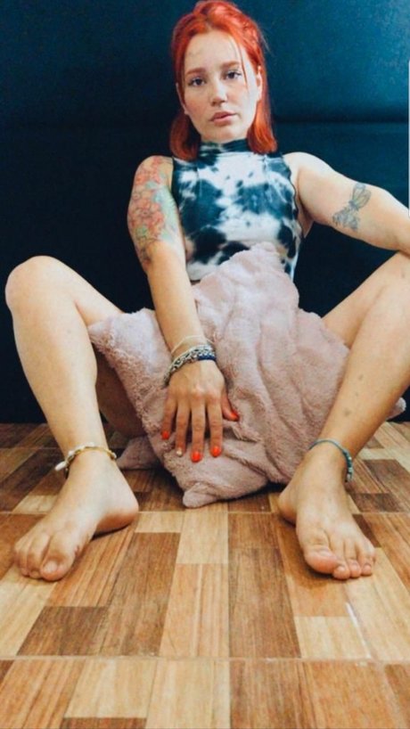 Foto di nudo di fuga di OnlyFans di Miaviip