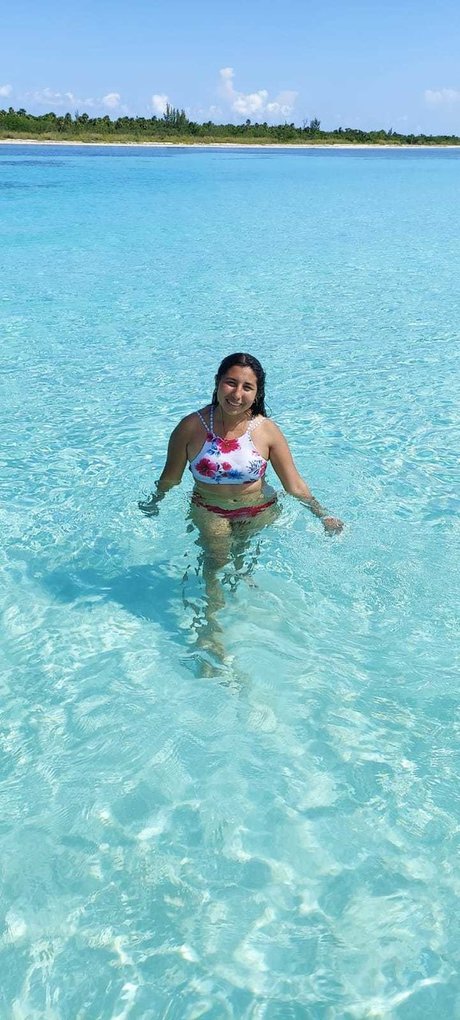 Foto di nudo di fuga di OnlyFans di Mexican Girl 
