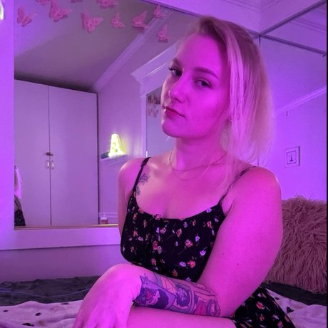 Foto di nudo di fuga di OnlyFans di Amara