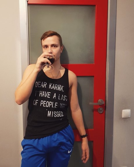 Foto di nudo di fuga di OnlyFans di Power Vers