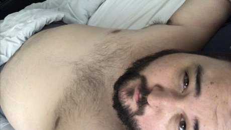 Foto di nudo di fuga di OnlyFans di Bear Baquer