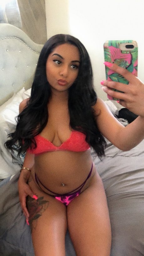 Foto di nudo di fuga di OnlyFans di Bella Boo