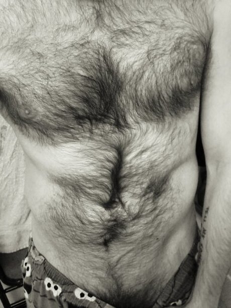 Foto di nudo di fuga di OnlyFans di Bearded Artsman
