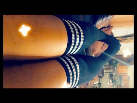 Foto di nudo di fuga di OnlyFans di Mila Venus