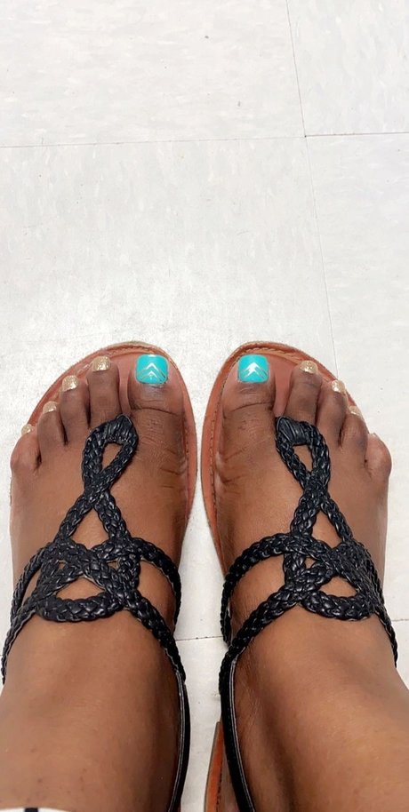 Foto di nudo di fuga di OnlyFans di Mystical Mistress Mila