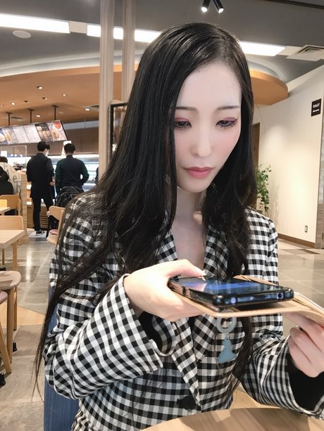 Foto di nudo di fuga di OnlyFans di Mikinemiki
