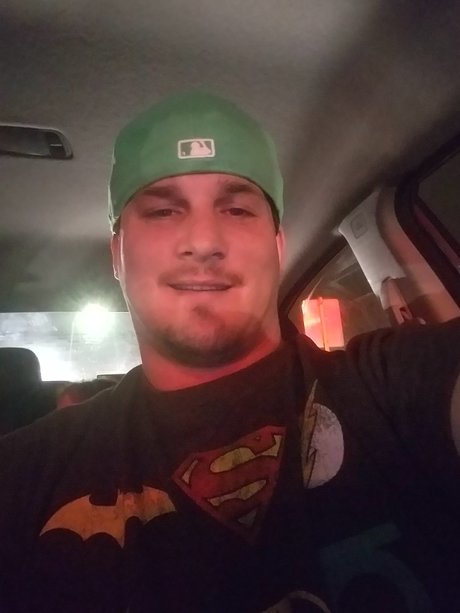 Foto di nudo di fuga di OnlyFans di Mike