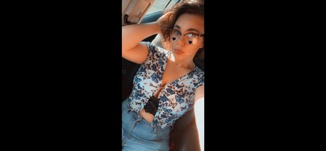 Foto di nudo di fuga di OnlyFans di Deana