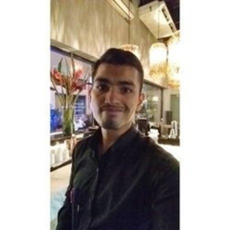 Foto di nudo di fuga di OnlyFans di Luis Calao