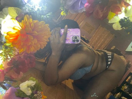 Foto di nudo di fuga di OnlyFans di Bigtittybandit