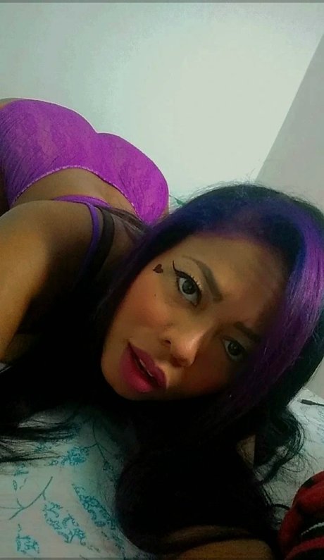 Foto di nudo di fuga di OnlyFans di Biviana