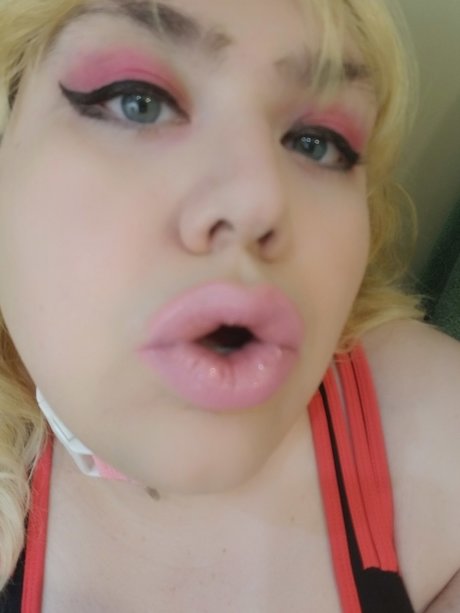 Foto di nudo di fuga di OnlyFans di Bimbo Mercy