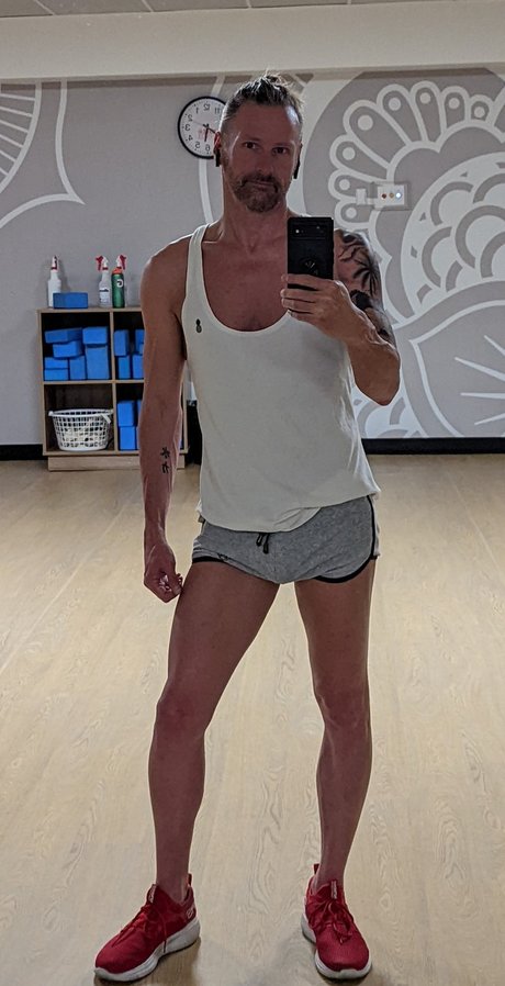 Foto di nudo di fuga di OnlyFans di Mike Eriksson