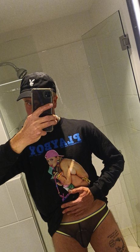 Foto di nudo di fuga di OnlyFans di Mikegolf