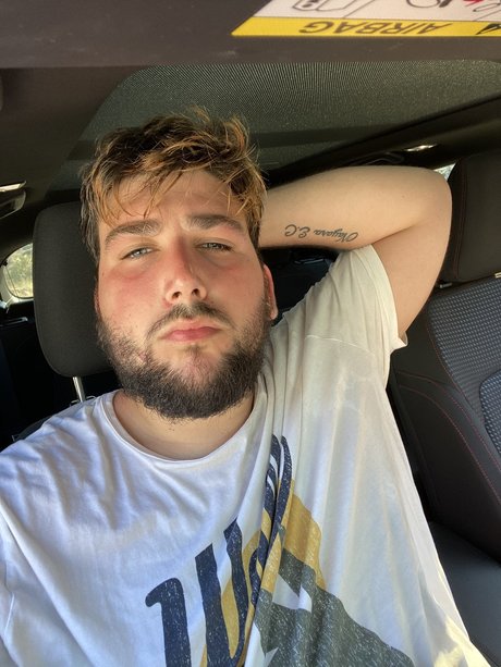 Foto di nudo di fuga di OnlyFans di Chubby Bear