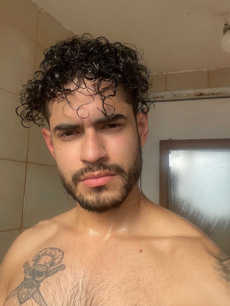 Foto di nudo di fuga di OnlyFans di Zeus