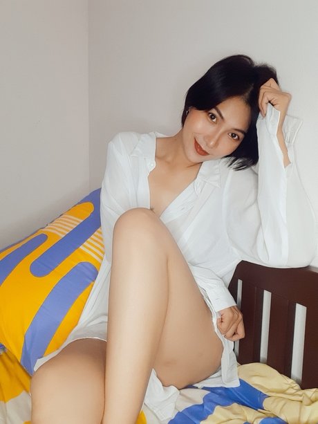 Foto di nudo di fuga di OnlyFans di Yuri