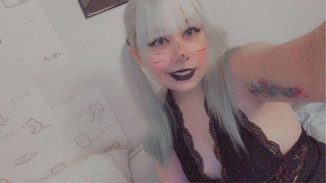 Foto di nudo di fuga di OnlyFans di Mari Kitti