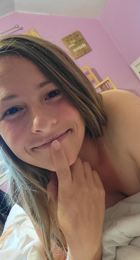 Foto di nudo di fuga di OnlyFans di Midna