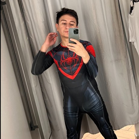 Foto di nudo di fuga di OnlyFans di Microchip