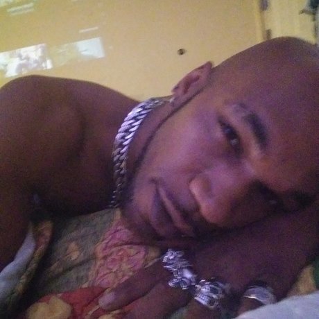 Foto di nudo di fuga di OnlyFans di Mic Long