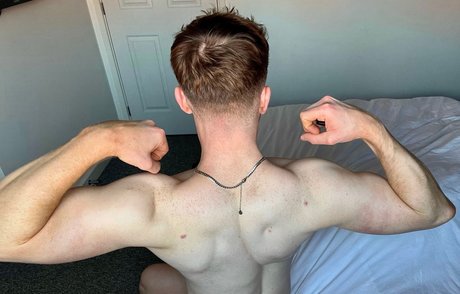Foto di nudo di fuga di OnlyFans di Michael