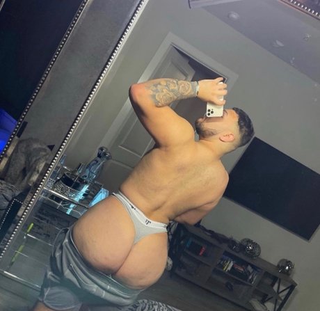 Foto di nudo di fuga di OnlyFans di Creamfactory