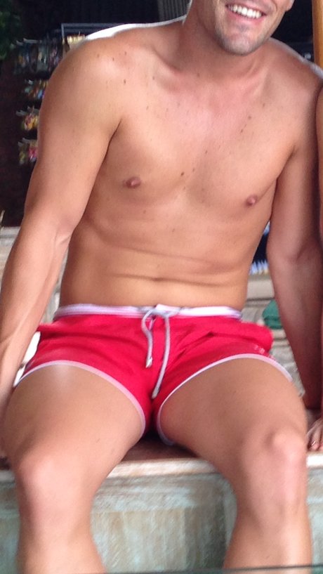 Foto di nudo di fuga di OnlyFans di Andrew