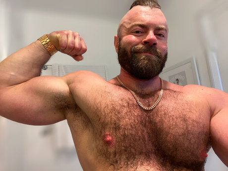Foto di nudo di fuga di OnlyFans di Mindfoxxx Muscle