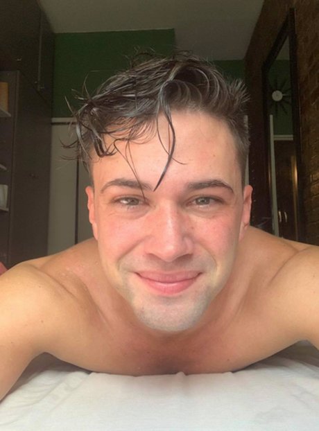 Foto di nudo di fuga di OnlyFans di Milo Hudson