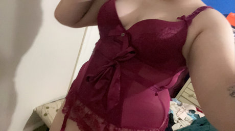 Foto di nudo di fuga di OnlyFans di Angel