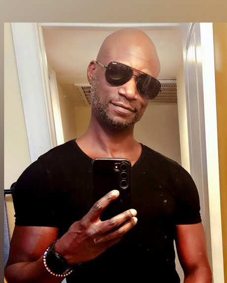Foto di nudo di fuga di OnlyFans di Jelani