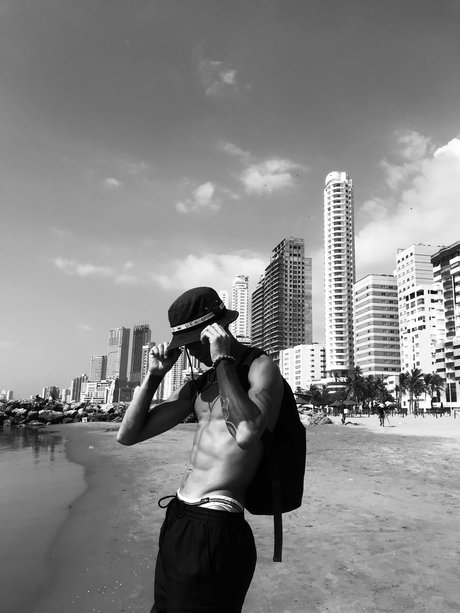 Foto di nudo di fuga di OnlyFans di Joan Solano