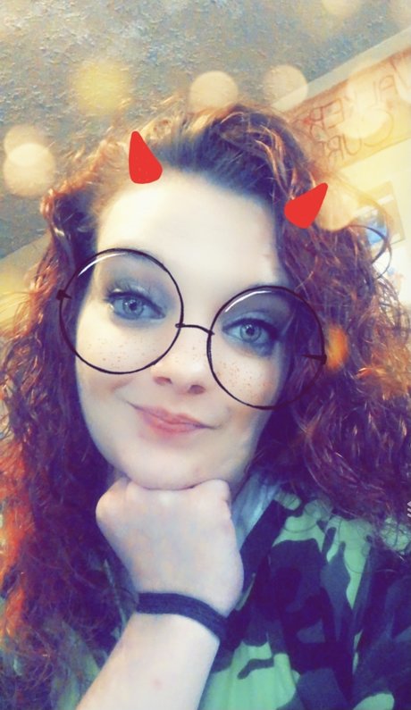 Foto di nudo di fuga di OnlyFans di Carly Currence