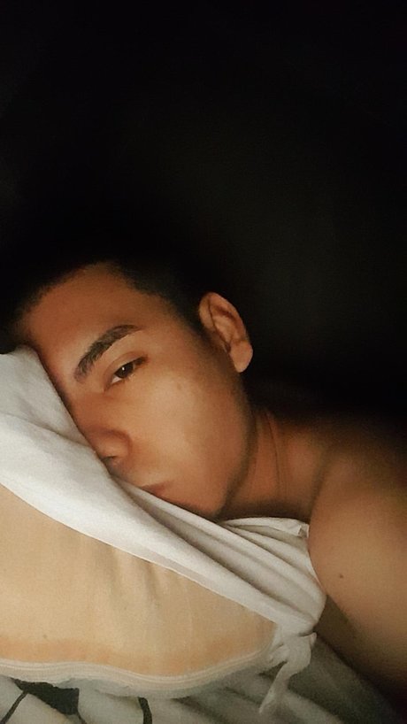 Foto di nudo di fuga di OnlyFans di Carlos Ortiz Gaitan