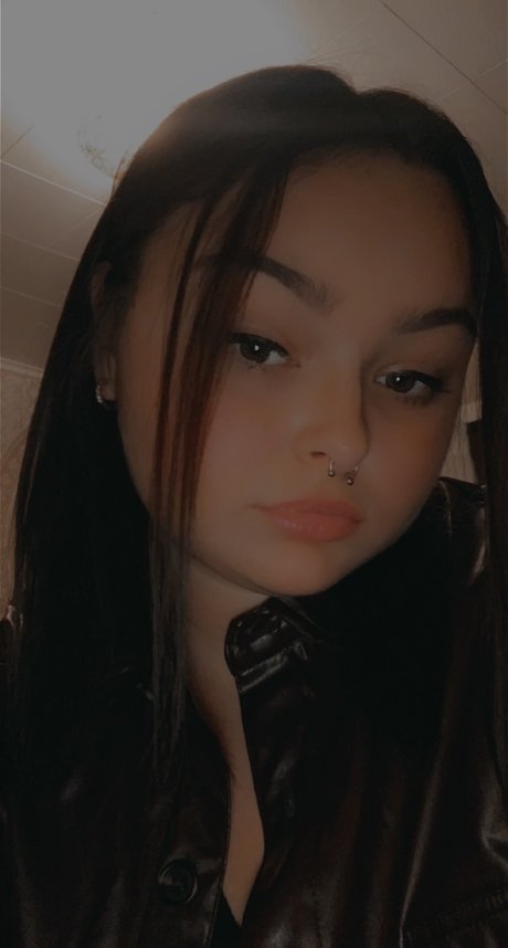 Foto di nudo di fuga di OnlyFans di Chachi