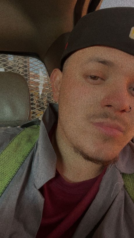 Foto di nudo di fuga di OnlyFans di Joey Ortiz
