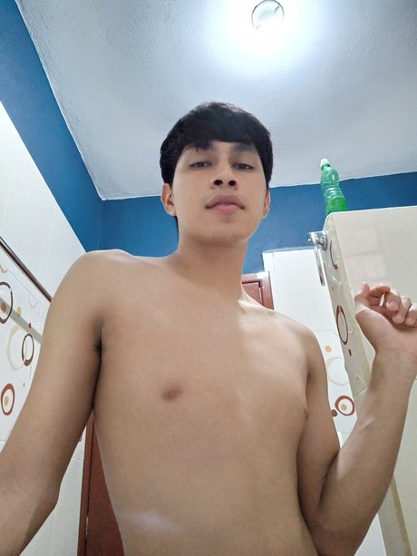 Foto di nudo di fuga di OnlyFans di Andysnude