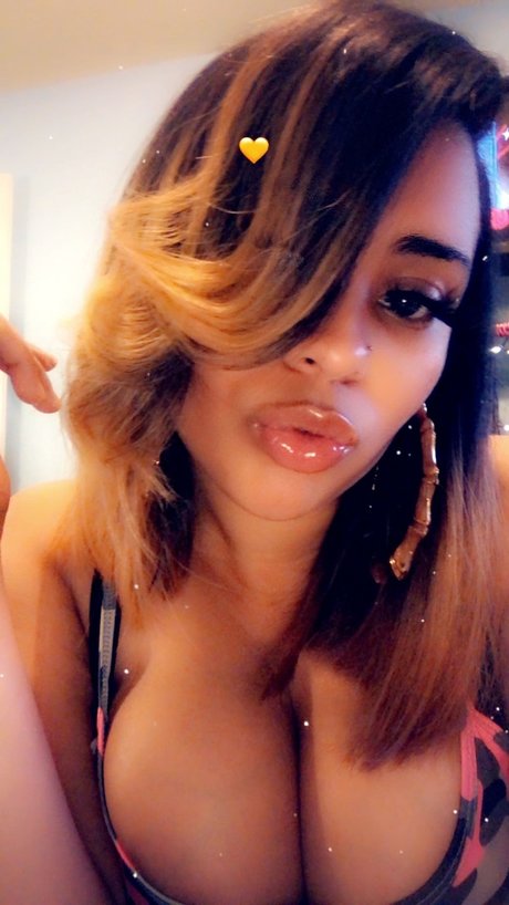 Foto di nudo di fuga di OnlyFans di Cardi Redd