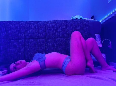 Foto di nudo di fuga di OnlyFans di Ceri