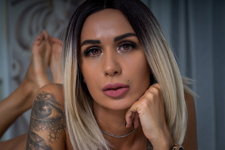 Foto di nudo di fuga di OnlyFans di Celia Shine