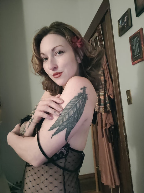 Foto di nudo di fuga di OnlyFans di Miss Fox Apocalypse