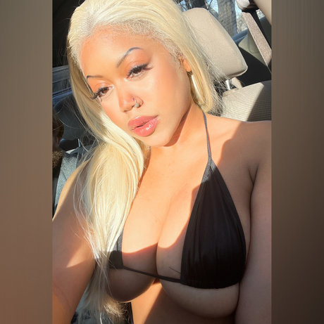 Foto di nudo di fuga di OnlyFans di Jada Fendi