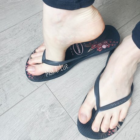 Foto di nudo di fuga di OnlyFans di Miss Elise