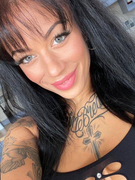 Foto di nudo di fuga di OnlyFans di M De Sousa